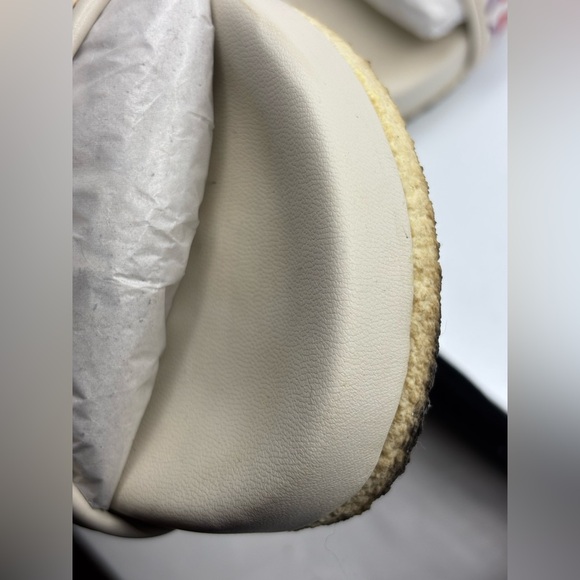 EUC Coach Rainbow Slides - Picture 10 of 15